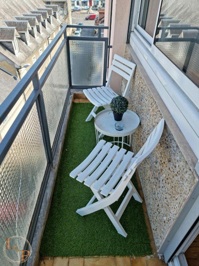 Le Belvedere Vue Pyrenees, Familiale, Centre Tarbes Apartment ภายนอก รูปภาพ